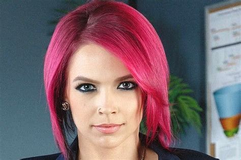 ana bell peaks|Anna Bell Peaks Biography, Height, Net Worth, Wiki & More